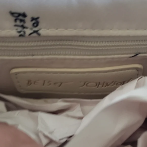 Betsey Johnson White Satchel with Red Heart Accents & Crossbody Strap - Picture 6 of 14